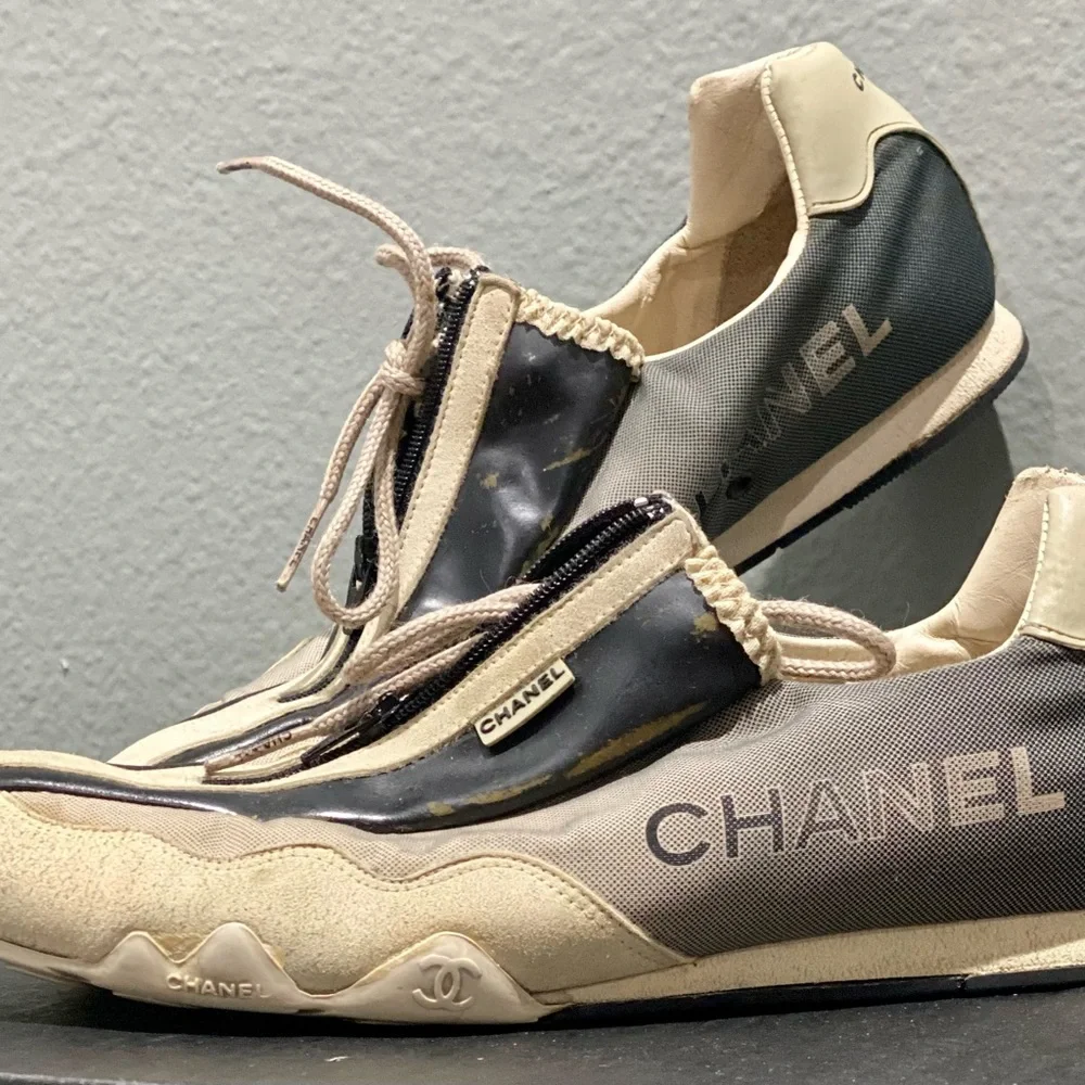 CHANEL 03A White & Blue Hidden Lace Tennis / Bicycle Sneakers Size 35.5 - Picture 9 of 9